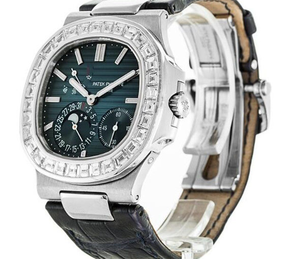 Patek Philippe Nautilus 5722G-001 Diamond Replica Watch